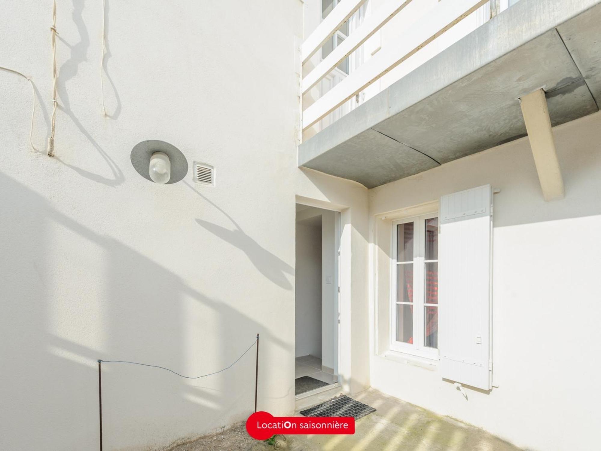 Appartement T2 A 50M De La Plage Avec Cour, Wifi Et Equipements Bebe - 4 Pers, Chatelaillon-Plage - Fr-1-535-17 Buitenkant foto
